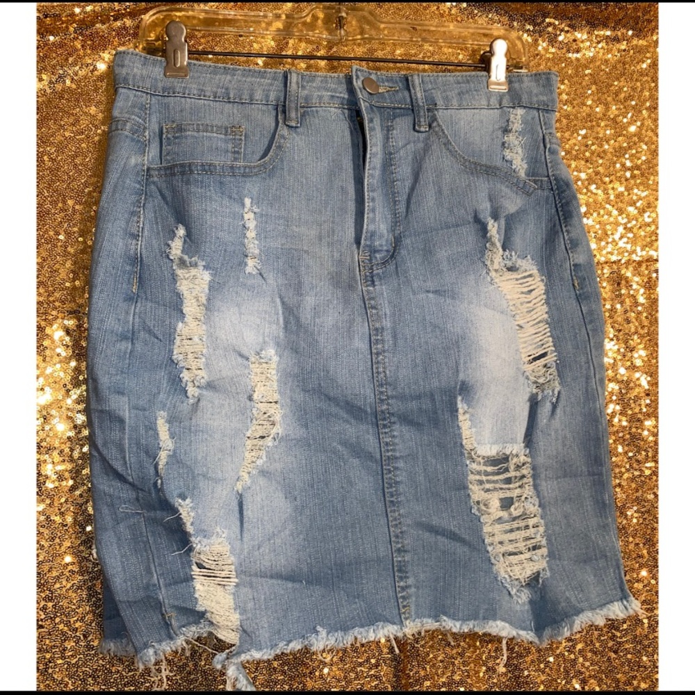 denim mini skirt 🦋